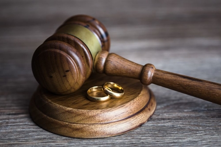 family court, gavel with rings